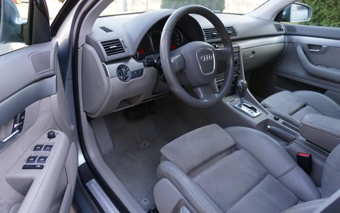 Audi A4 cena 18900 przebieg: 352000, rok produkcji 2007 z Łaszczów małe 211